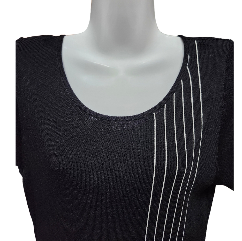 Knit Rhinestone Patterned Top - Picture 2 of 8